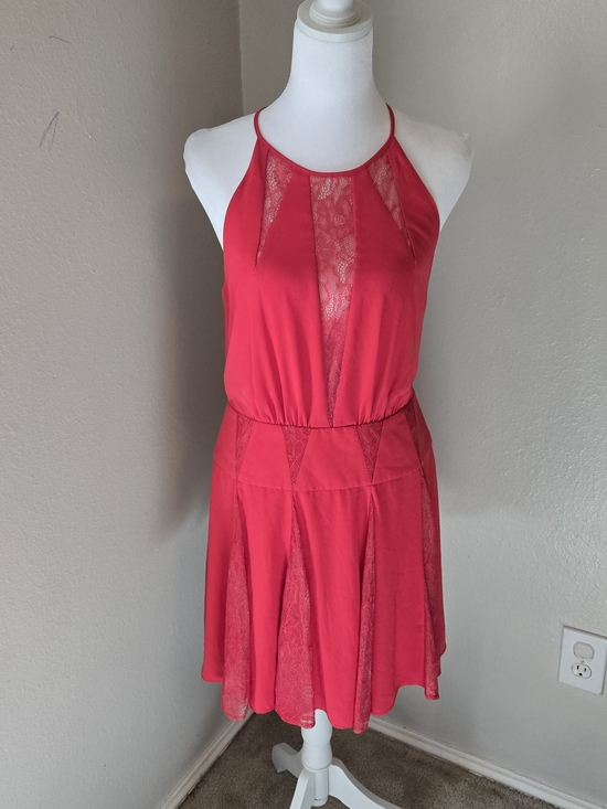 BCBGMaxAzria Dresses & Skirts - BCBGMaxAzria Bright Red Lace Chemise Dress